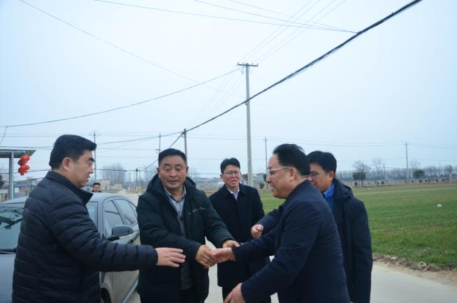 滕州市孔子文化研究协会走访慰问困难家