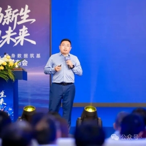 请输入相册名称