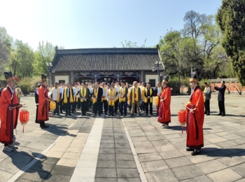 尊孔祭祖大典暨仲子、端木子塑像落成仪式在呼兰文庙举行