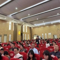 致敬先师，启迪心智——孔德勇校长在武汉孔子文化大讲堂开讲《论语·学而》赋能家校共育