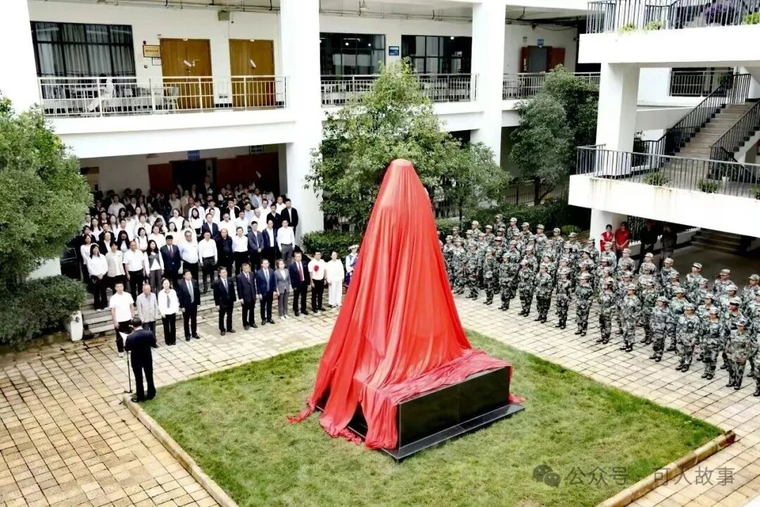02.jpg